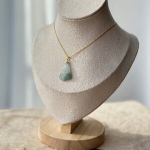 Natural grade A no treatment Burmese jadeite cloud ruyi pendant 18k solid gold